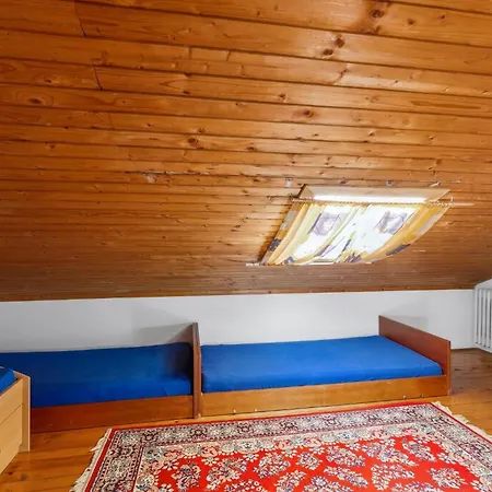 Holiday home Geraeumiges Mit Garten In Rittsteig