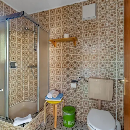 Geraeumiges Mit Garten In Rittsteig * نيوكيرتشن بيم هيليغين بلوت