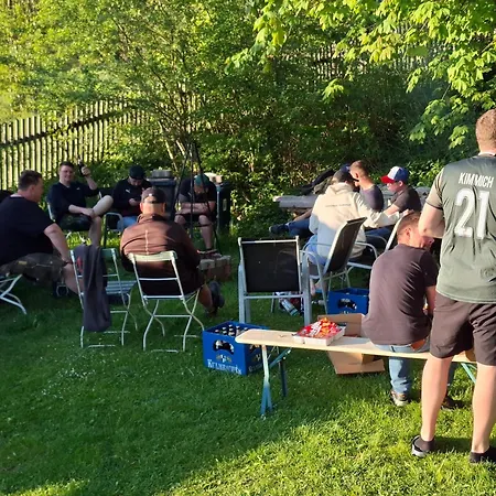 Geraeumiges Mit Garten In Rittsteig بيت للعطل نيوكيرتشن بيم هيليغين بلوت